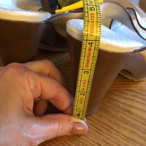 Slides - Picture 3 of 7